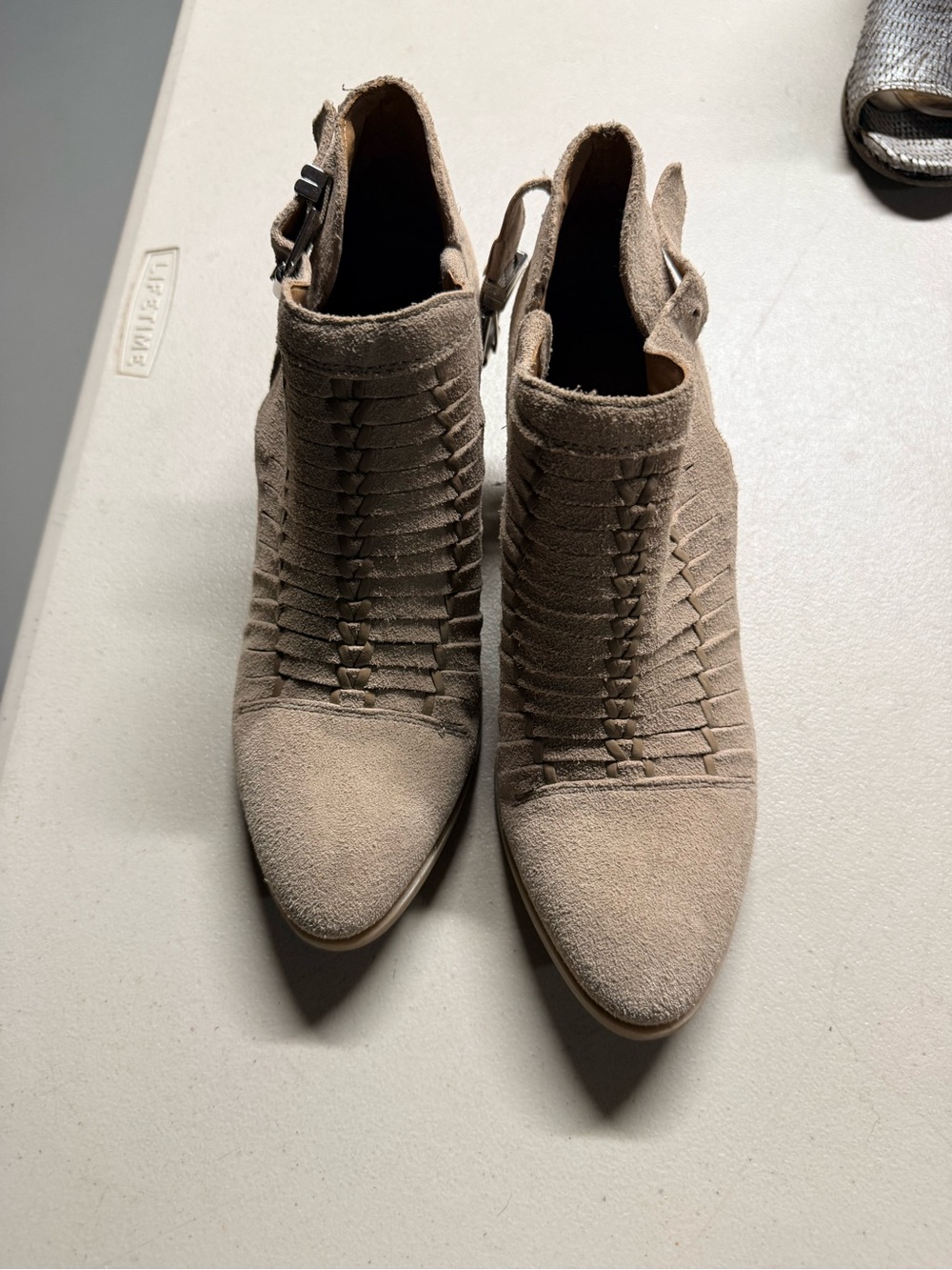 Ankle bootie